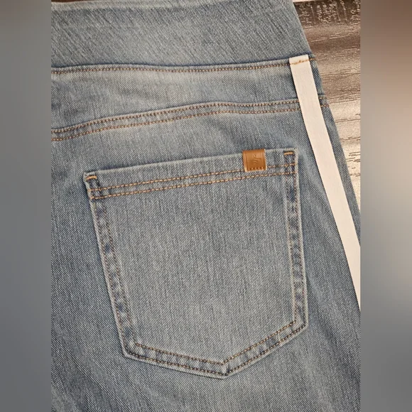 Brand New HALARA Light Blue Wide Leg Jeans with White Stripes Medium - Picture 9 of 10